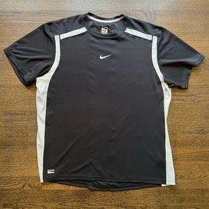 Nike Center Swoosh T-Shirt